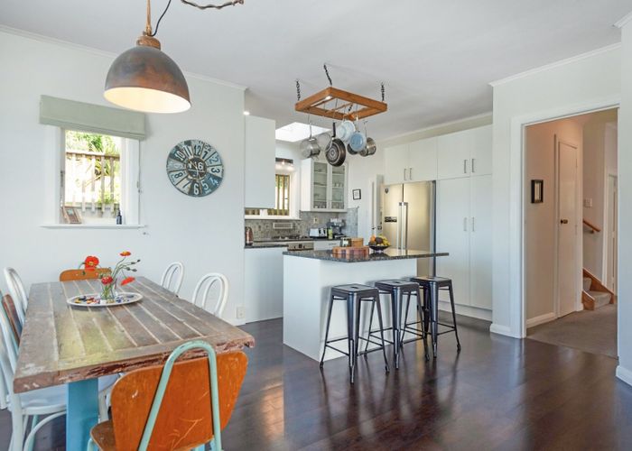 at 115 Breaker Bay Road, Breaker Bay, Wellington