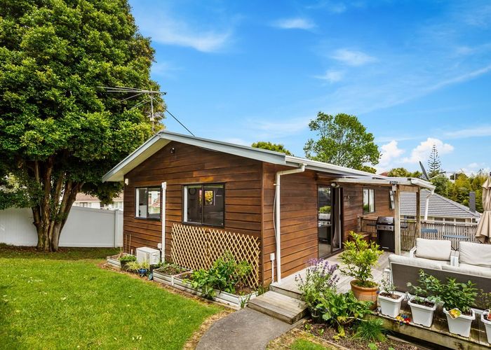  at 80A Kervil Avenue, Te Atatu Peninsula, Waitakere City, Auckland