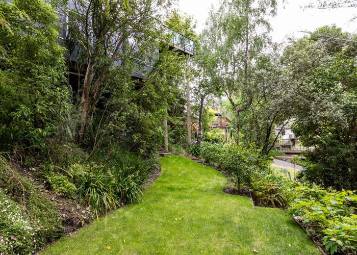  at 27a Hikanui Drive, Havelock North, Hastings, Hawke's Bay