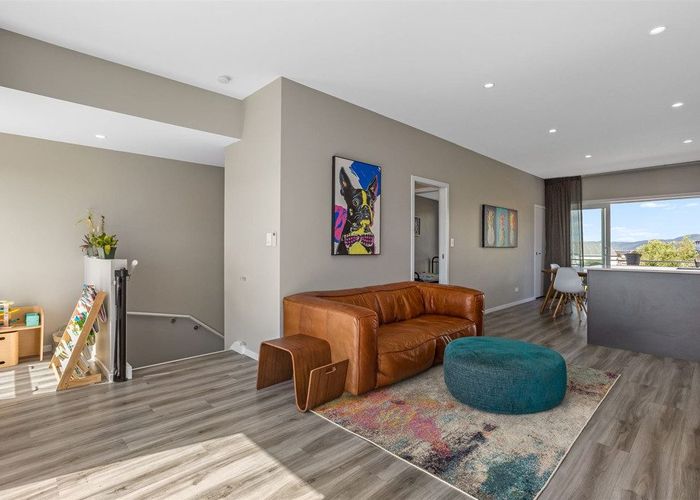  at 8 Kopua Place, Whitby, Porirua