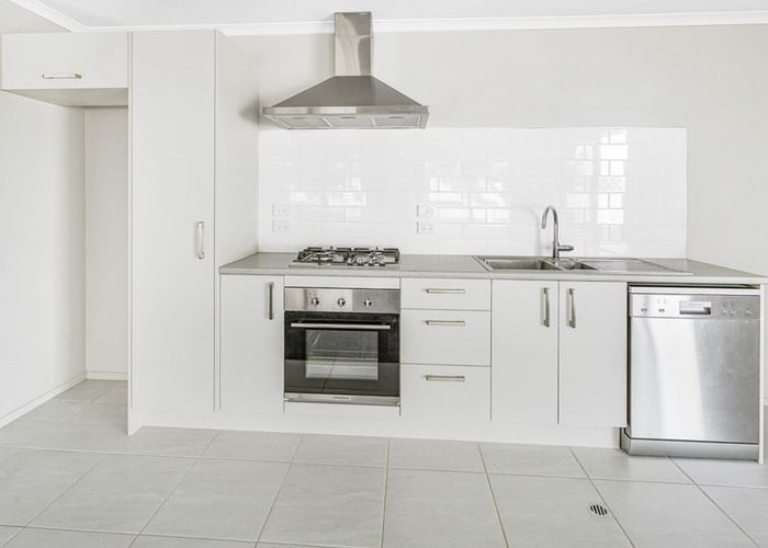  at 1/11 Matthews Crescent, Melville, Hamilton
