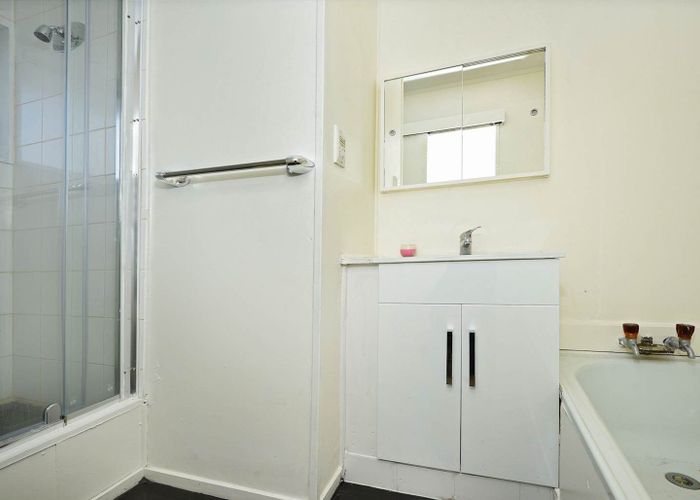  at 4/36 Bertrand Road, Mount Wellington, Auckland City, Auckland