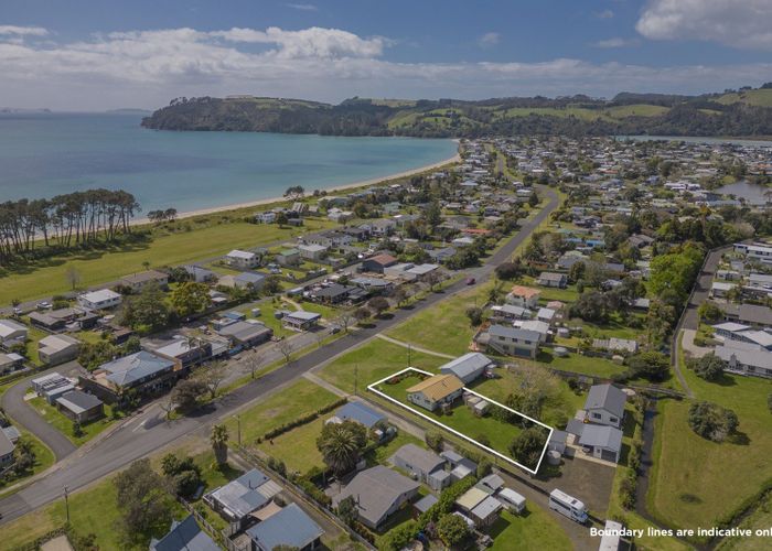  at 32 Captain Cook Road, Cooks Beach, Whitianga