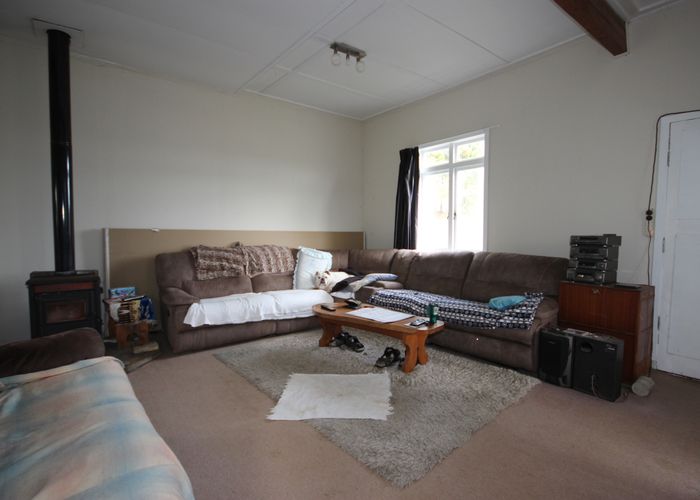  at 17 John Avenue, Pukemiro