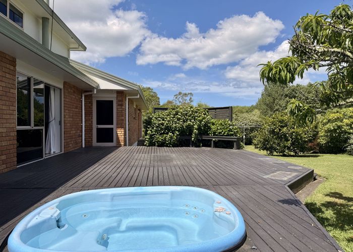  at 10 Dairy Stream Road, Albany