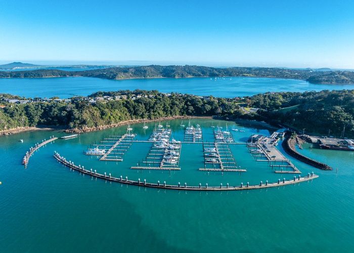  at 46 Kennedy Point Road, Surfdale, Waiheke Island, Auckland