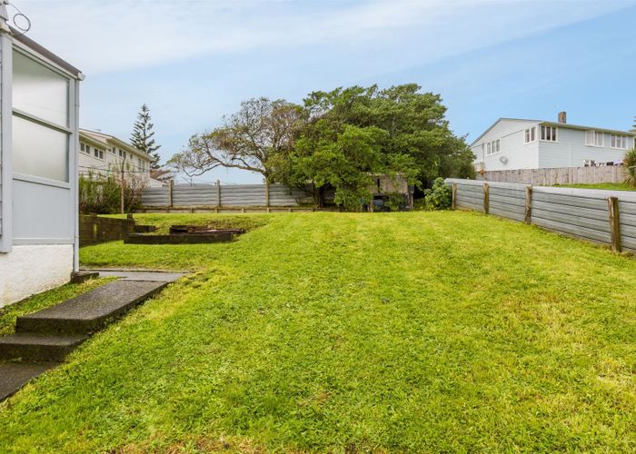  at 1B Durham Street, Cannons Creek, Porirua