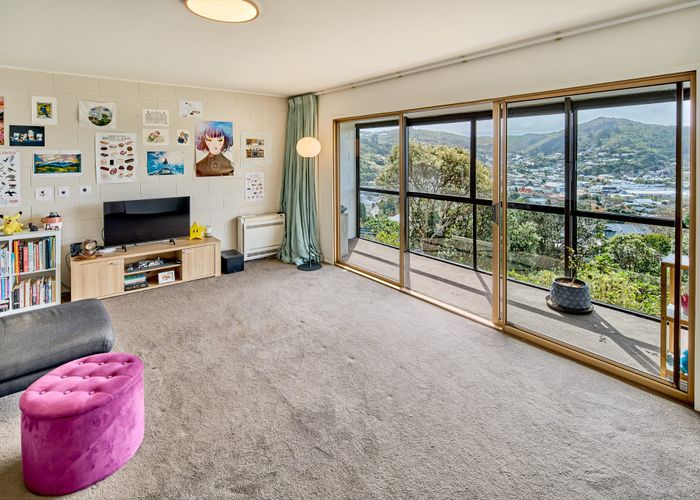  at 2 Hawick Street, Karori, Wellington