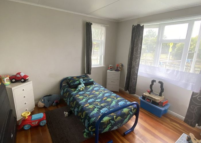  at 4 Douglas Crescent, Fairfield, Hamilton, Waikato