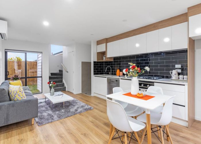  at 5A McDonald Road, Papatoetoe, Auckland