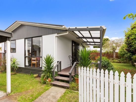  at 1/88D Kelvin Road, Papakura, Papakura