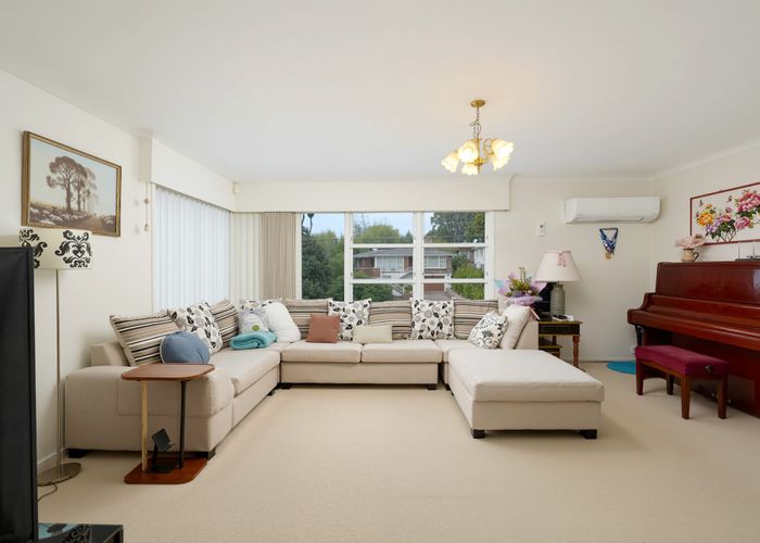  at 137 Tiroroa Avenue, Te Atatu South, Waitakere City, Auckland