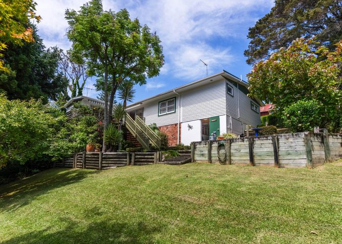  at 14 Weldene Avenue, Glenfield, North Shore City, Auckland