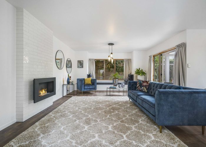  at 33 Anglesea Street, Hamilton Central, Hamilton
