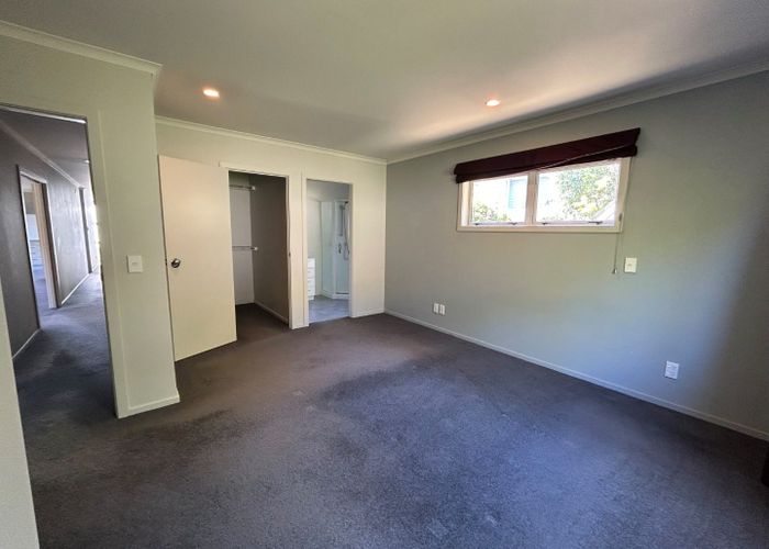  at 6 Routeburn Avenue, Aotea, Porirua, Wellington