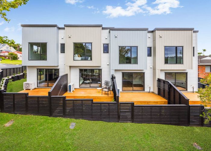  at 3 / 1 Photinia Place, Botany Downs, Manukau City, Auckland
