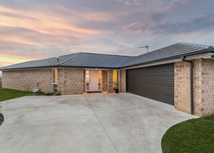  at 8 Lusk Way, Patumahoe, Pukekohe