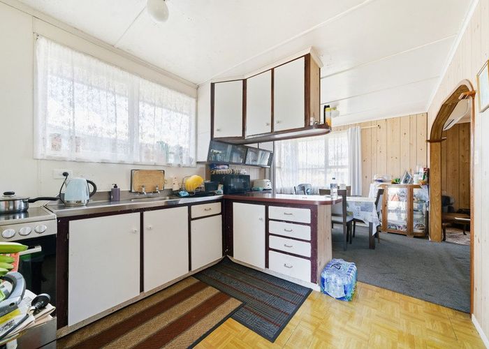  at 52 Friesian Drive, Mangere, Manukau City, Auckland