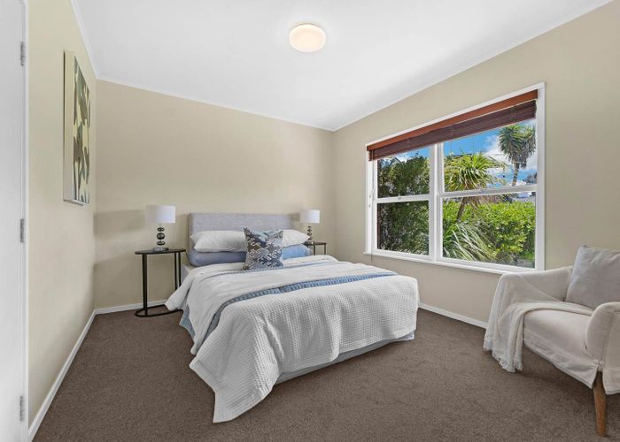  at 1/22 Evelyn Place, Hillcrest, Auckland