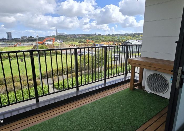  at 1/1 Aperira Lane, Wiri, Manukau City, Auckland