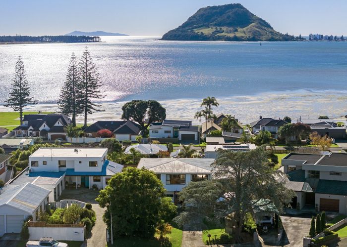  at 10 Acklam Avenue, Otumoetai, Tauranga