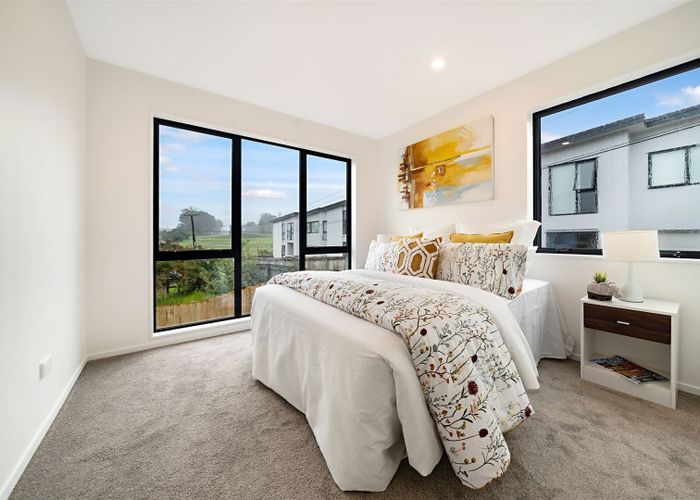  at 4/103 Portage Road, New Lynn, Auckland