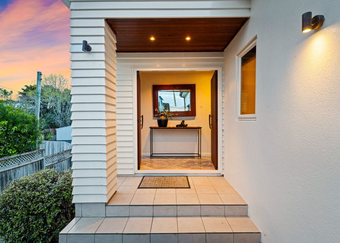  at 112 Mellons Bay Road, Mellons Bay, Manukau City, Auckland