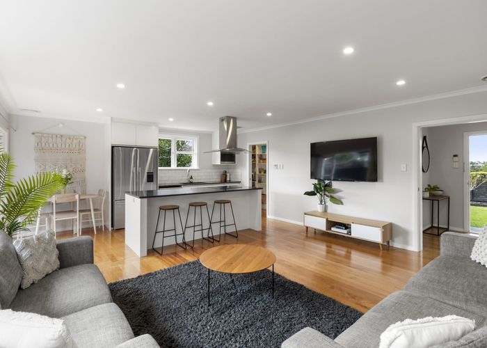  at 37 Armein Road, Panmure, Auckland