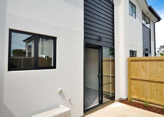  at 2/278 Barbadoes Street, Christchurch Central, Christchurch