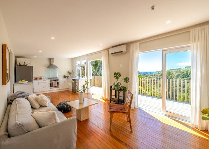  at 31 Victoria Road South, Onetangi, Waiheke Island, Auckland