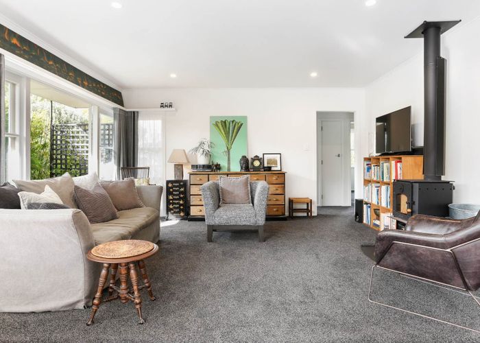  at 5 Kenley Place, Avondale, Auckland