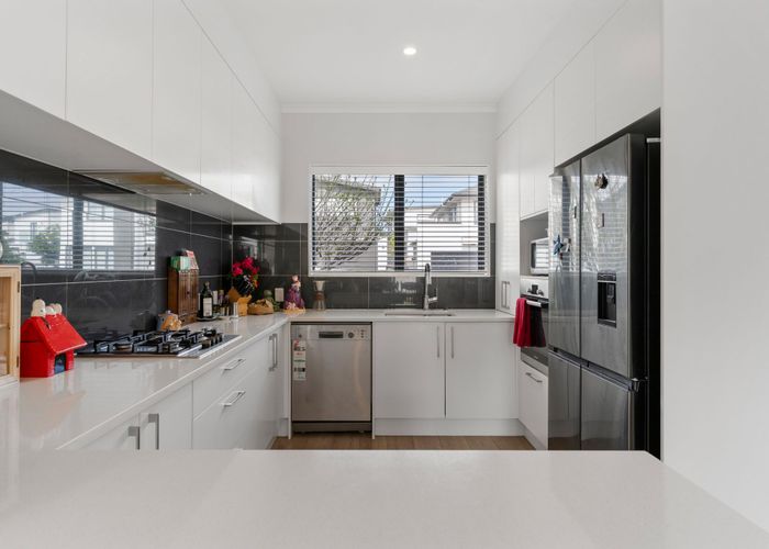  at 10 Riroriro Road, Hobsonville, Waitakere City, Auckland