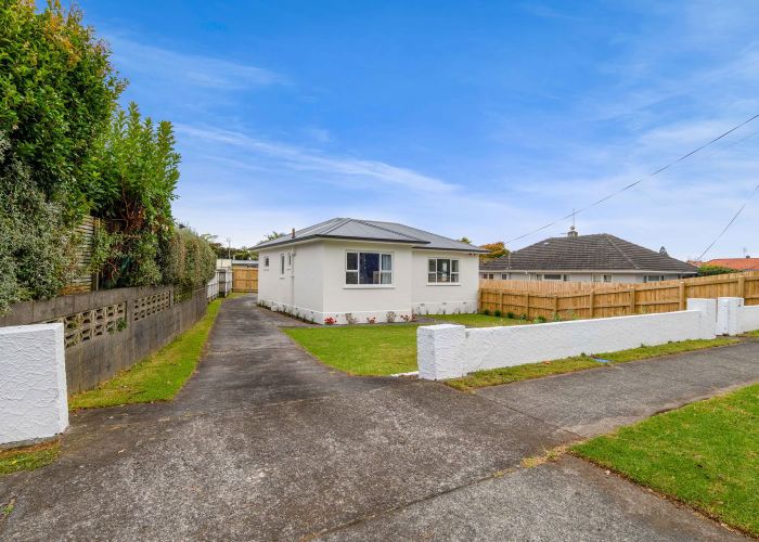  at 7 Tarahua Road, Vogeltown, New Plymouth, Taranaki