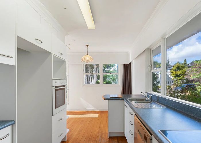  at 83 Matipo Road, Mairangi Bay, Auckland