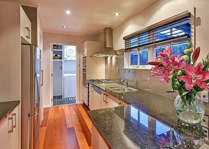  at 20 Elsted Place, Goodwood Heights, Manukau City, Auckland