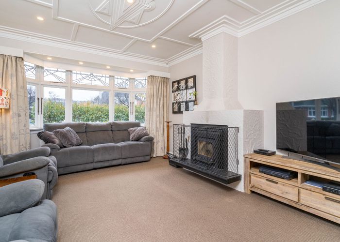  at 16 Wycolla Avenue, Saint Clair, Dunedin, Otago