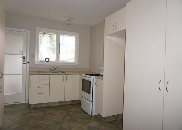  at 2/46 Division Street, Riccarton, Christchurch City, Canterbury