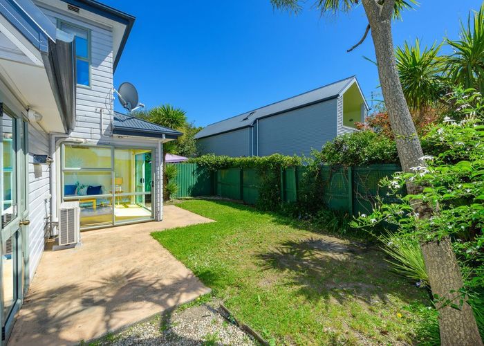  at 1/105 Barbour Street, Waltham, Christchurch City, Canterbury