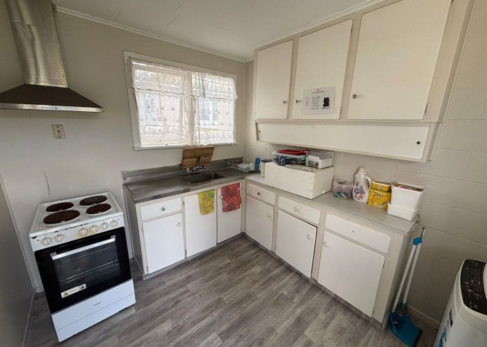  at 5/8 Weymouth Road, Manurewa, Manukau City, Auckland