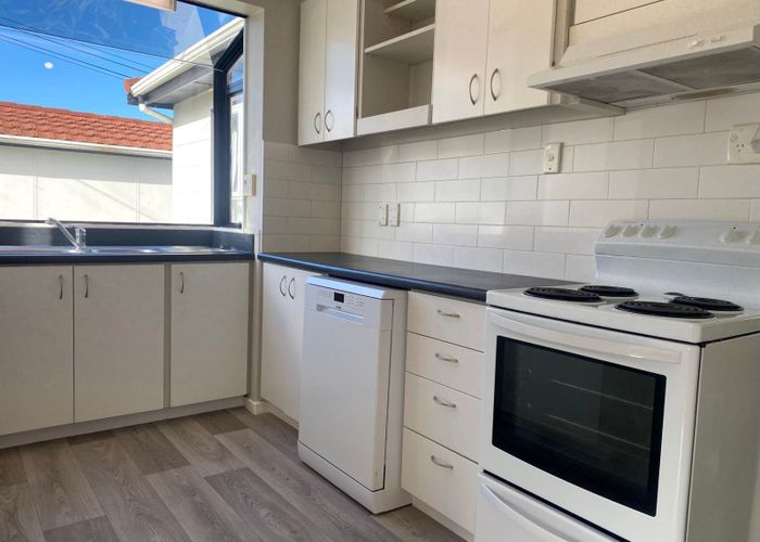  at 51 Roberts Road, Matakatia, Whangaparaoa
