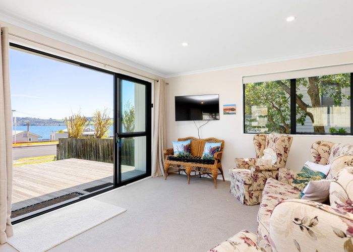  at 1/202 Lake Terrace, Waipahihi, Taupo, Waikato