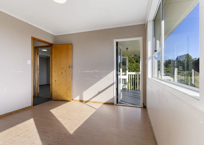  at 8 Mirage Place, Beach Haven, North Shore City, Auckland