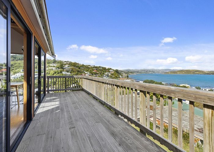  at 13 Airlie Road, Plimmerton, Porirua, Wellington