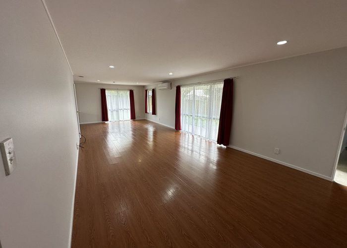  at 5 Ian Jones Court, Flat Bush, Auckland