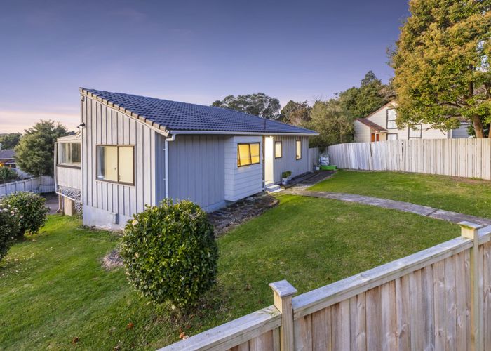  at 46 Banyan Drive, Totara Heights, Auckland