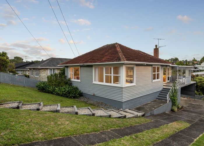  at 10 Macpherson Street, Meadowbank, Auckland City, Auckland