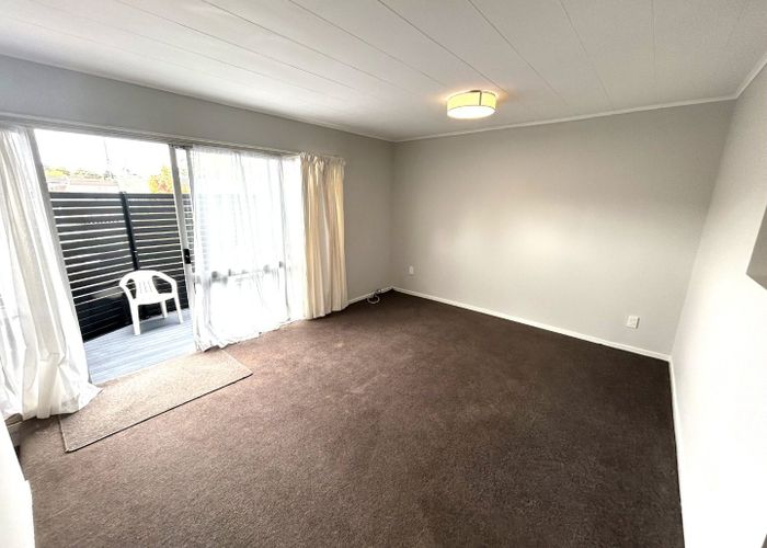  at 1/63 Zita Maria Drive, Massey, Waitakere City, Auckland