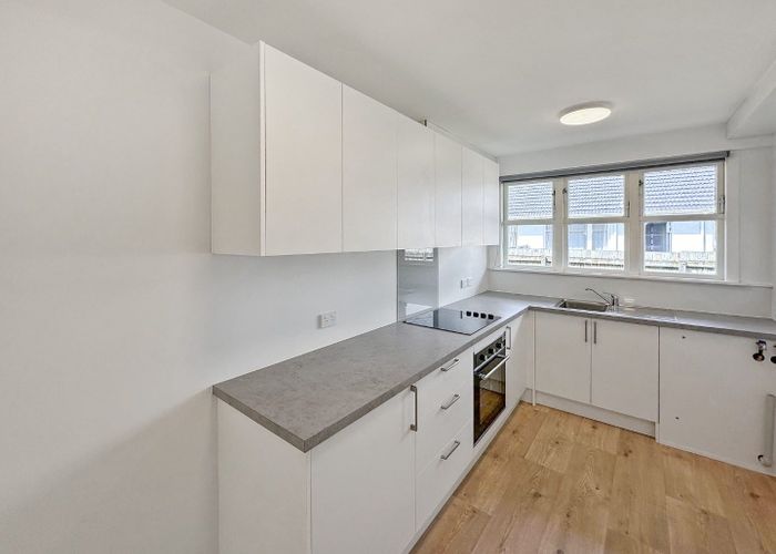  at 2/2 Totara Street, Trentham, Upper Hutt, Wellington