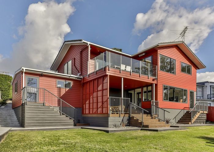  at 88 Tiroroa Avenue, Te Atatu South, Waitakere City, Auckland