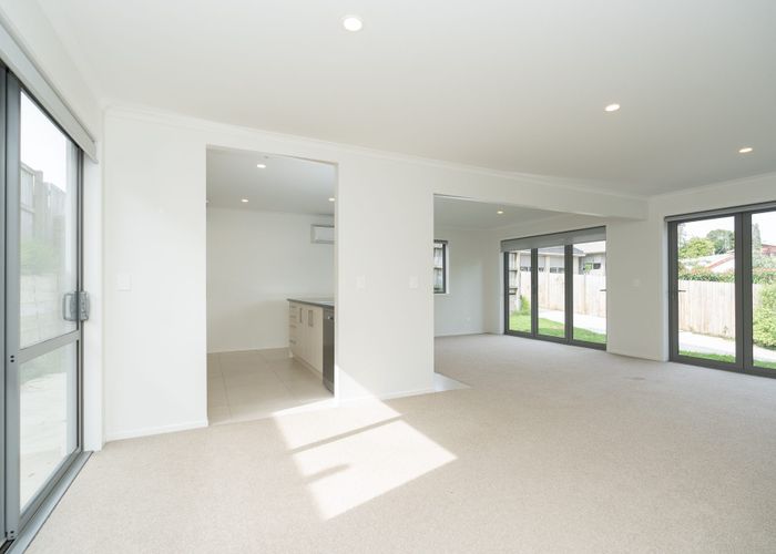  at 5A Stewart Place, Melville, Hamilton